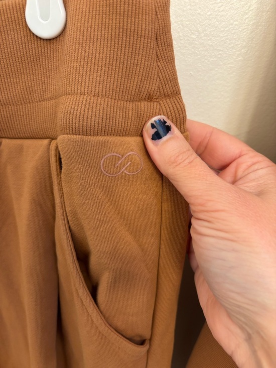 CALIA by Carrie Underwood Brown Sweatshirt & Jogger Set Size Medium Loungewear - Picture 9 of 16